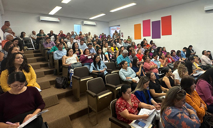 Autoridades educativas capacitan a personal para prevenir acoso escolar