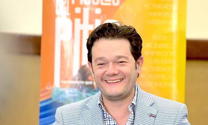 Listo Arturo Chacón para cantar a su tierra en las Fiestas del Pitic