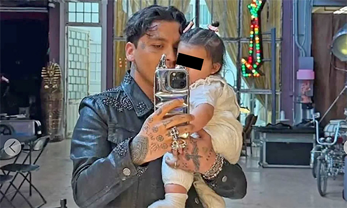 Se reúne Christian Nodal con su hija Inti