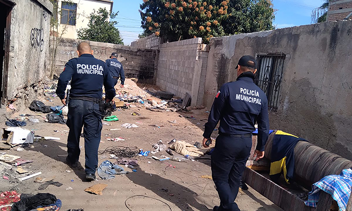 Arrestan a sujeto por encerrar a su madre y hermana en la colonia La Cholla