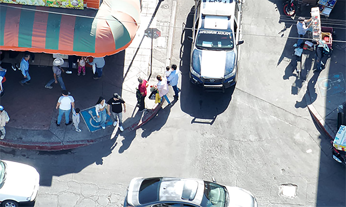 Cae “fardero” al intentar salir de supermercado en el Centro de la Ciudad