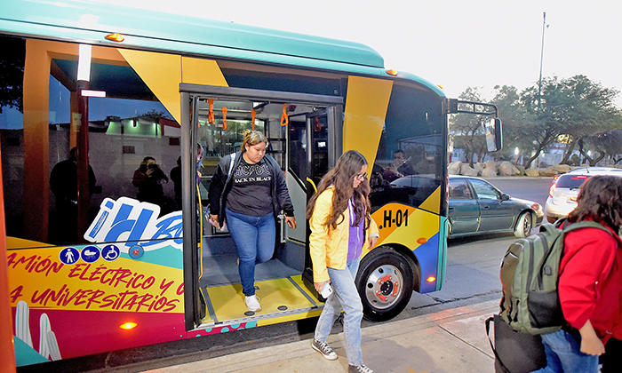 Amplía rutas de transporte eléctrico H Bus