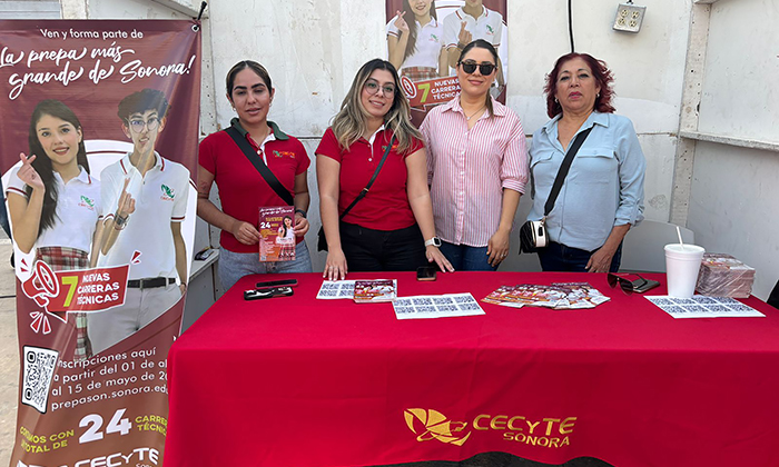 Dan a conocer oferta educativa en Expo Orienta para estudiar bachillerato