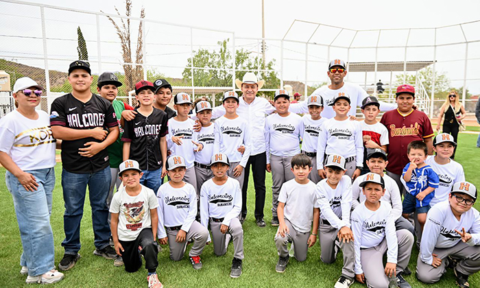 Entregan unidad deportiva en Banámichi