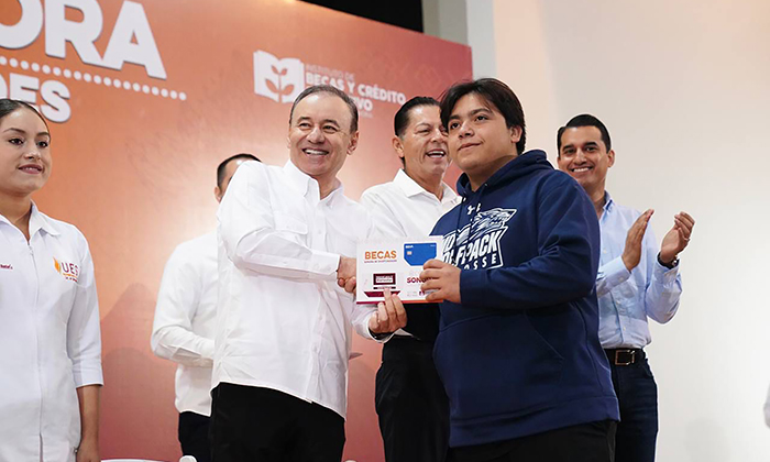 Transforma gobernador educación en Sonora