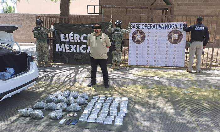 Sorprenden a sujeto surtido con droga en Nogales