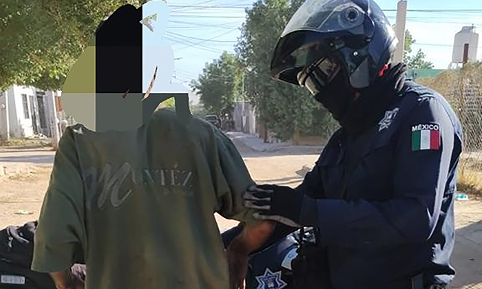 Arrestan a joven por golpear a su padrastro en la colonia Los Álamos