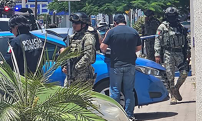 Lesionan a balazos a agente federal; Realizaban investigaciones de civil