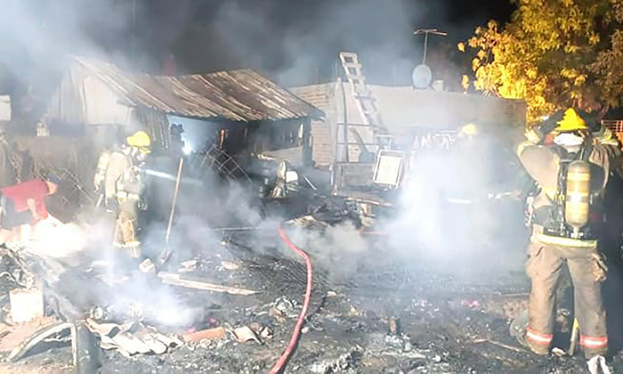 Afecta fuego dos viviendas en Ciudad Obregón