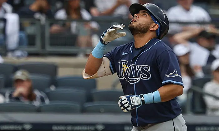 Jonathan Aranda brilla en victoria de Rays sobre Yanquis