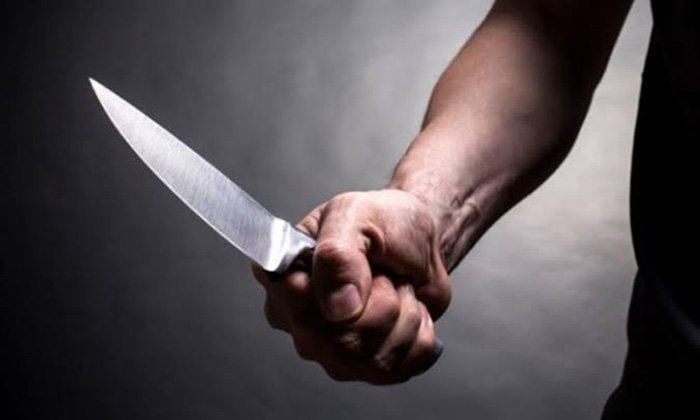Detectan a sujeto portando cuchillo