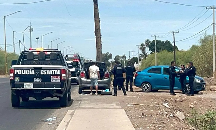 Apuñalan a conductor de auto en Ciudad Obregón