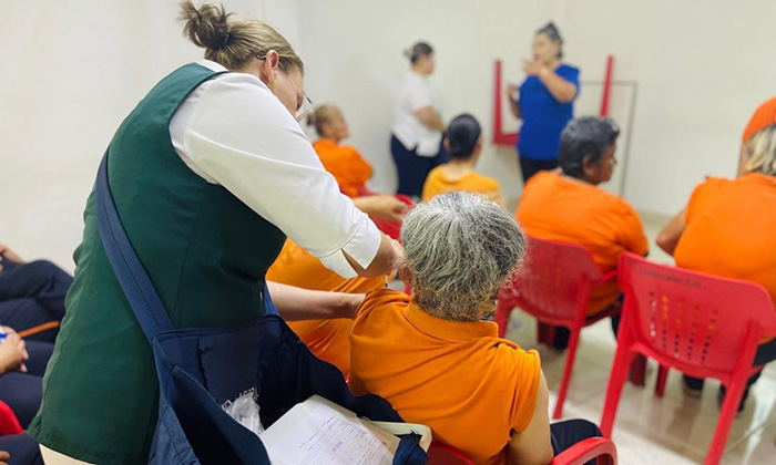 Personal del Sistema Estatal Penitenciario llevan jornadas de salud a mujeres en el Cereso