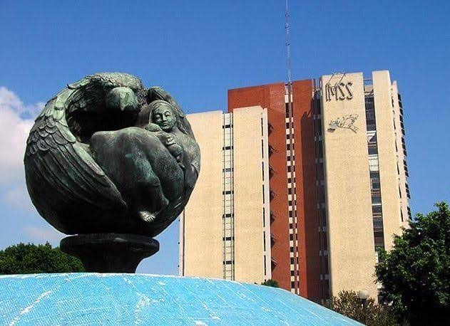 Clínica del IMSS en Monterrey sufre violento asalto durante la madrugada; personal y pacientes, entre las víctimas