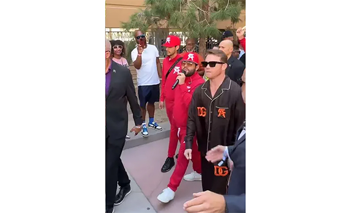 Luis R. Conríquez compone tema para El Canelo con su corrido “Martes 13”