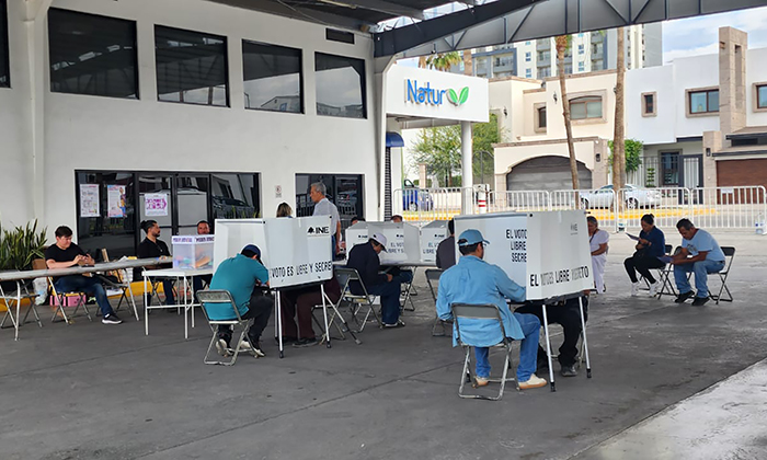 Transcurren comicios con tranquilidad en Hermosillo