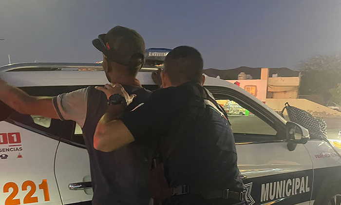 Detienen a agresor tras disparar a automovilista en la colonia Pueblitos