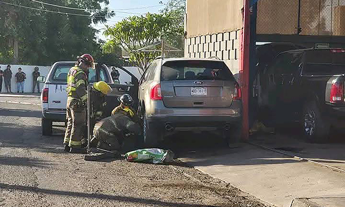 Muere peatón arrollado por camioneta en la colonia Palo Verde