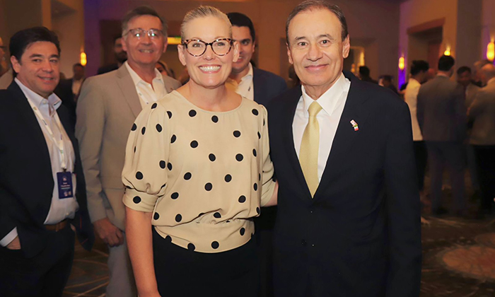 Inauguran gobernantes de Sonora y Arizona cumbre binacional en Phoenix, Arizona