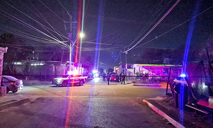 Acribillan a hombre desde automóvil en la colonia Cuatro Olivos