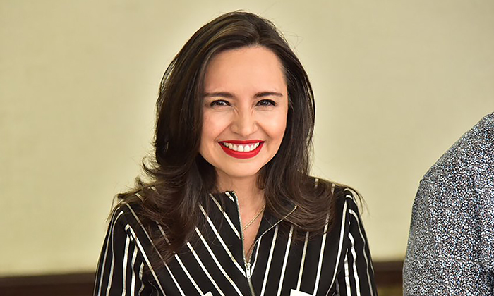 Advierte sobre riesgo democrático en México; Natalia Rivera Grijalva