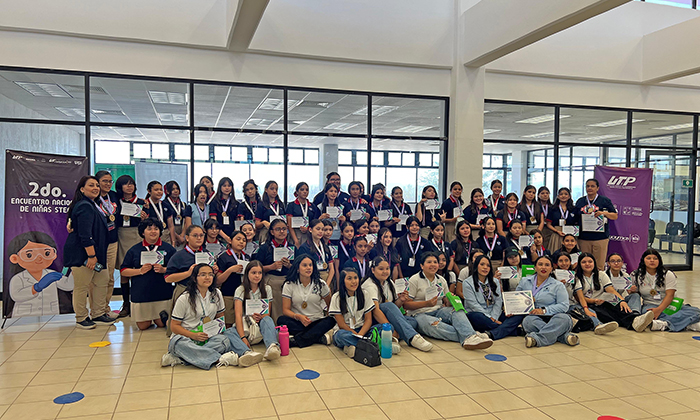 Impulsan participación de niñas en la ciencia en laUTG