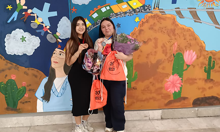 Ganan alumnas medallas en Olimpiada Mexicana de Matemáticas