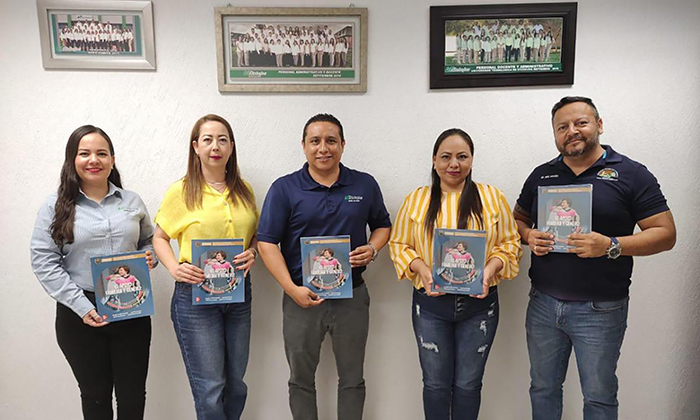 Participan en publicación literaria internacional; Docentes de UTEtchojoa