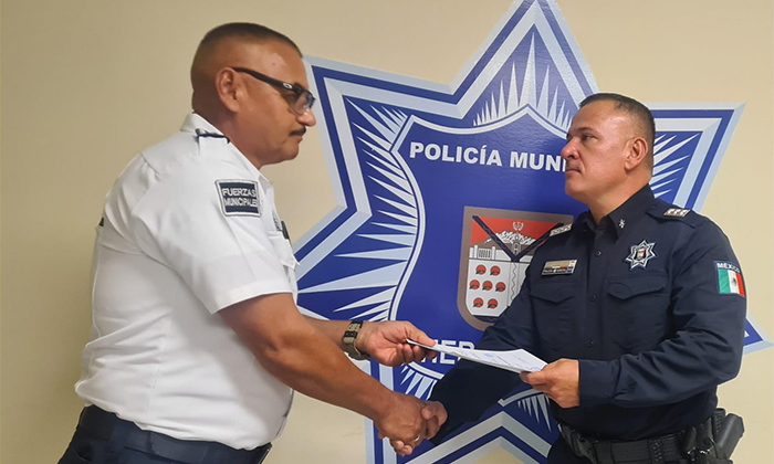 Designan nuevo director de Tránsito Municipal; El comisario genera Alonso Durón