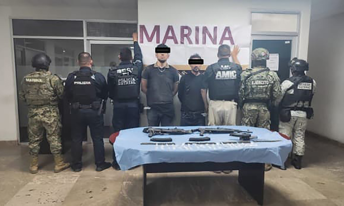 Capturan a dos agresores de elementos policiacos en Villa Juárez