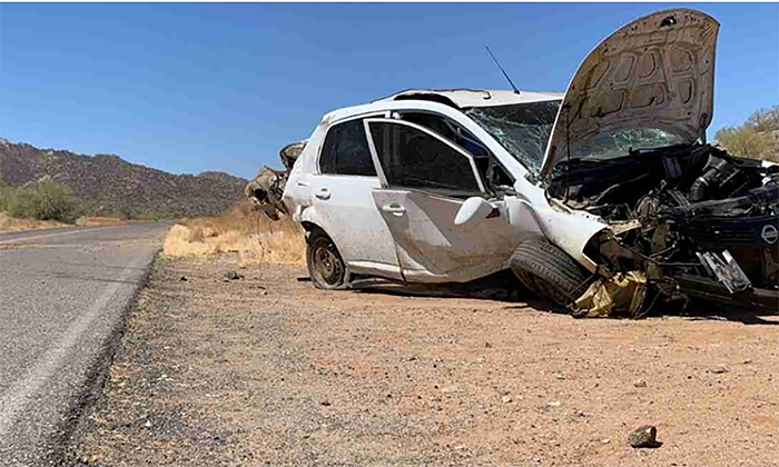Provoca volcamiento dos heridos en la carretera 26