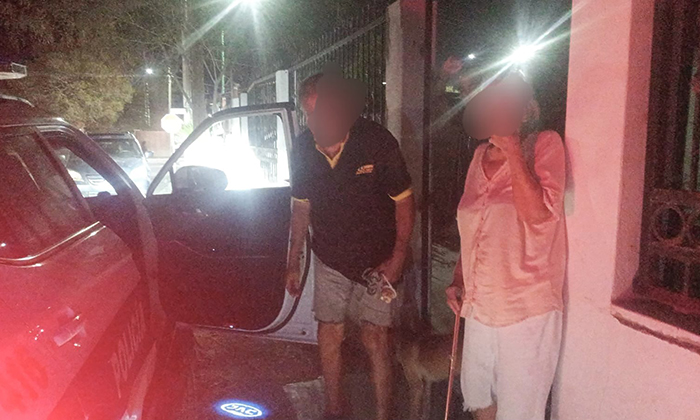 Localizan policías a septuagenario extraviado en Bahía de Kino