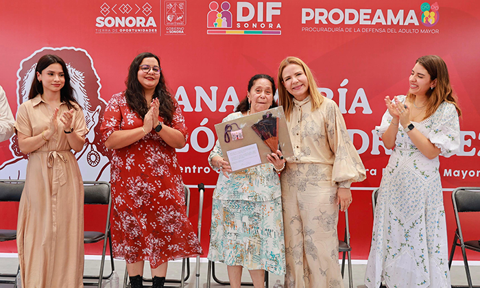 Inauguran Centro para Personas Mayores
