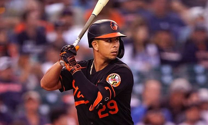 Sonorense da triunfo a Orioles ante Yanquis