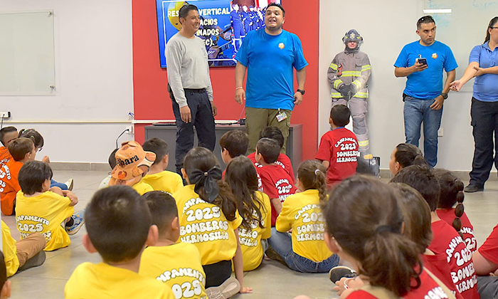 Inician Bomberos campamento de verano