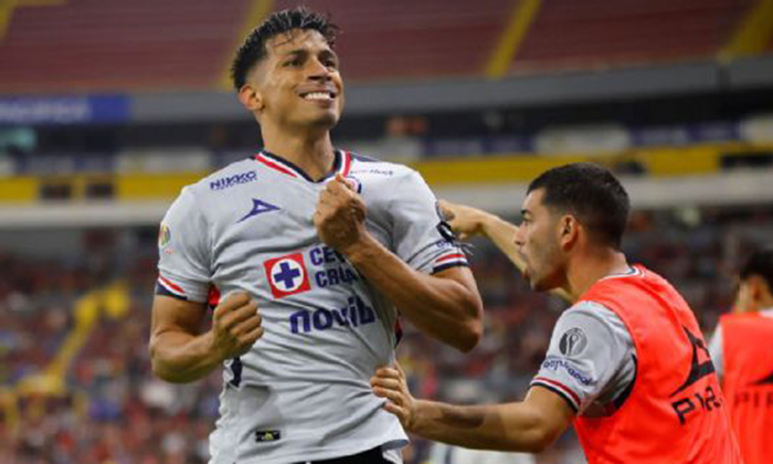 Empatan a tres goles Cruz Azul y Atlas
