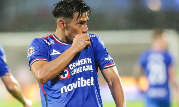 Cruz Azul golea a León con lluvia de goles sobre el final