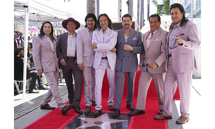 Tienen Los Bukis su estrella en Hollywood; Se la dedican a la comunidad migrante
