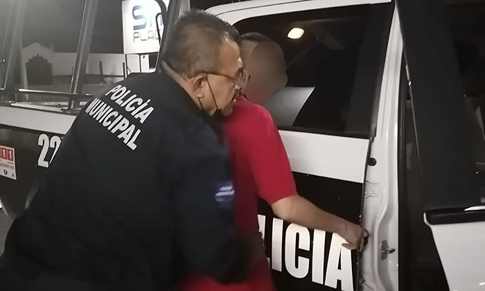 Aprehenden a vándalo armado con machete En la colonia Heberto Castillo