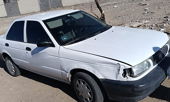 Localizan abandonado un automóvil robado en la colonia Praga Residencial