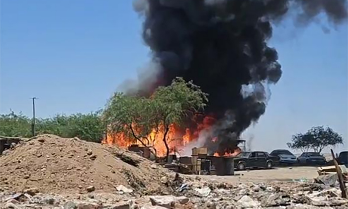 Resulta joven con quemaduras en incendio en la invasión Guayacán