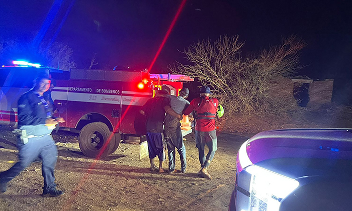 Rescatan a hombre atrapado en una milpa en el ejido Cruz Gálvez de la Costa de Hermosillo