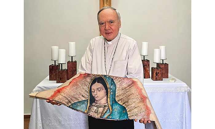 Llega la Sagrada Tilma de la Virgen de Guadalupe; Celebra el arzobispo Ruy Rendón Leal