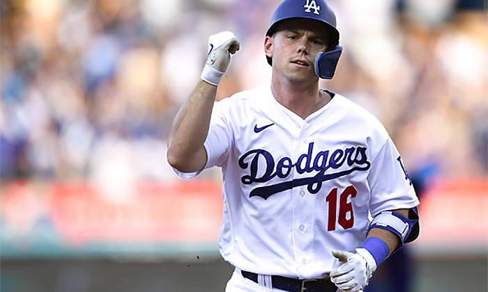 Remonta Dodgers y vence a Rojos por 5-4 con doblete de Will Smith