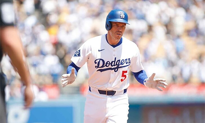 Dodgers batalla pero vence a Padres