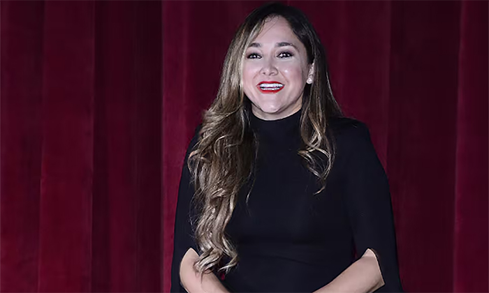 Recomienda Sherlyn a Cazzu demandar a Nodal por manutención de su hija