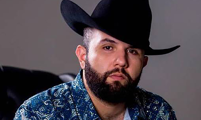 Recibe Carín León cinco nominaciones a Premios Juventud
