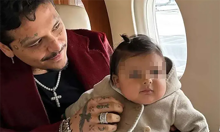 Atribuye Nodal a distancia el no ver a su hija