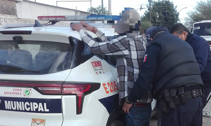 Aseguran a “tirador” con mariguana en Privadas del Rey