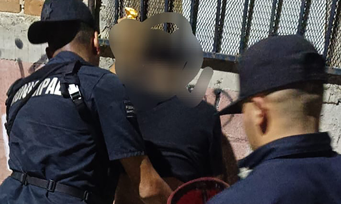 Arrestan a violento atacante de taxista en la colonia Centro
